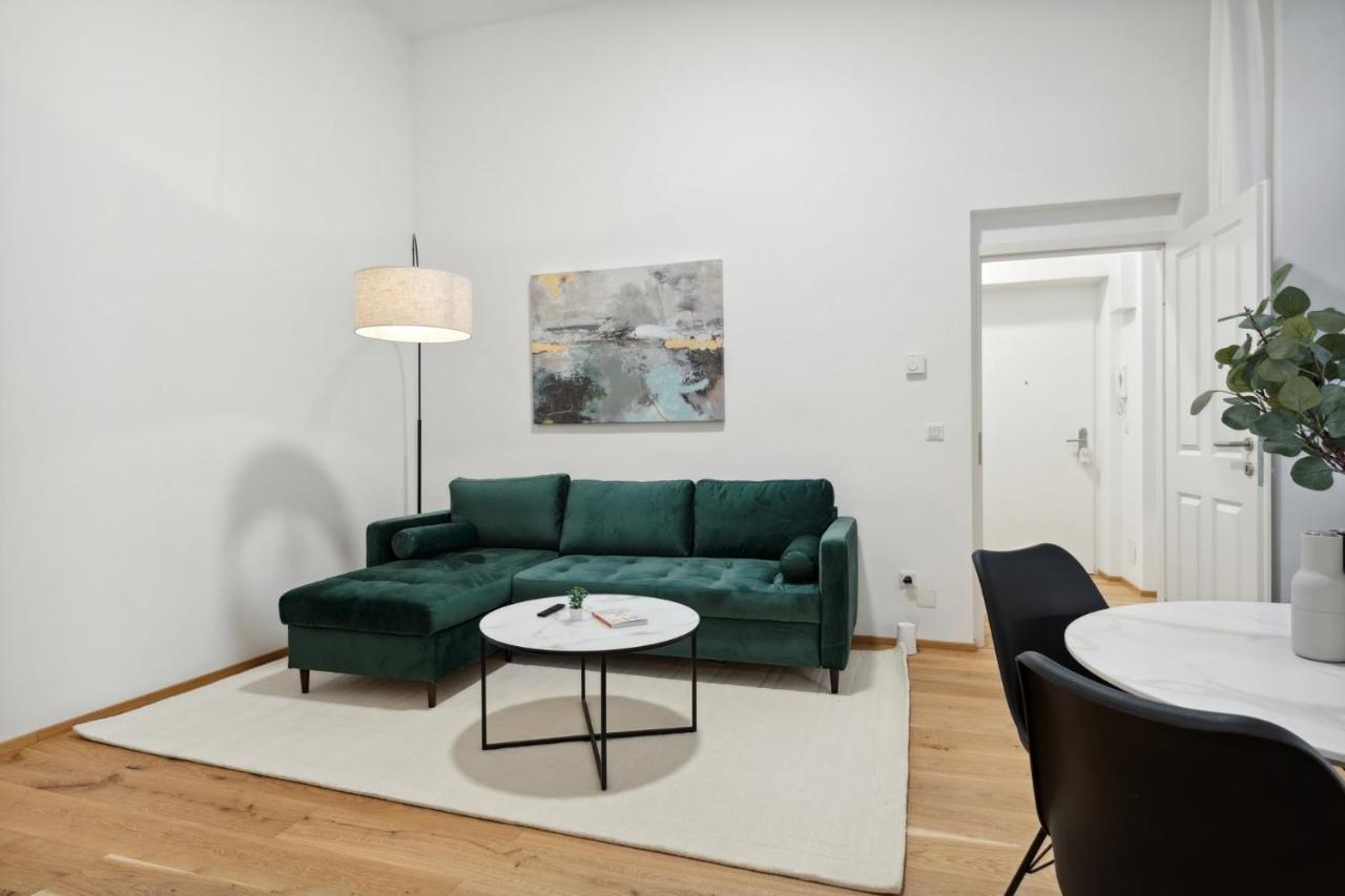 Center Designer Modern Wien